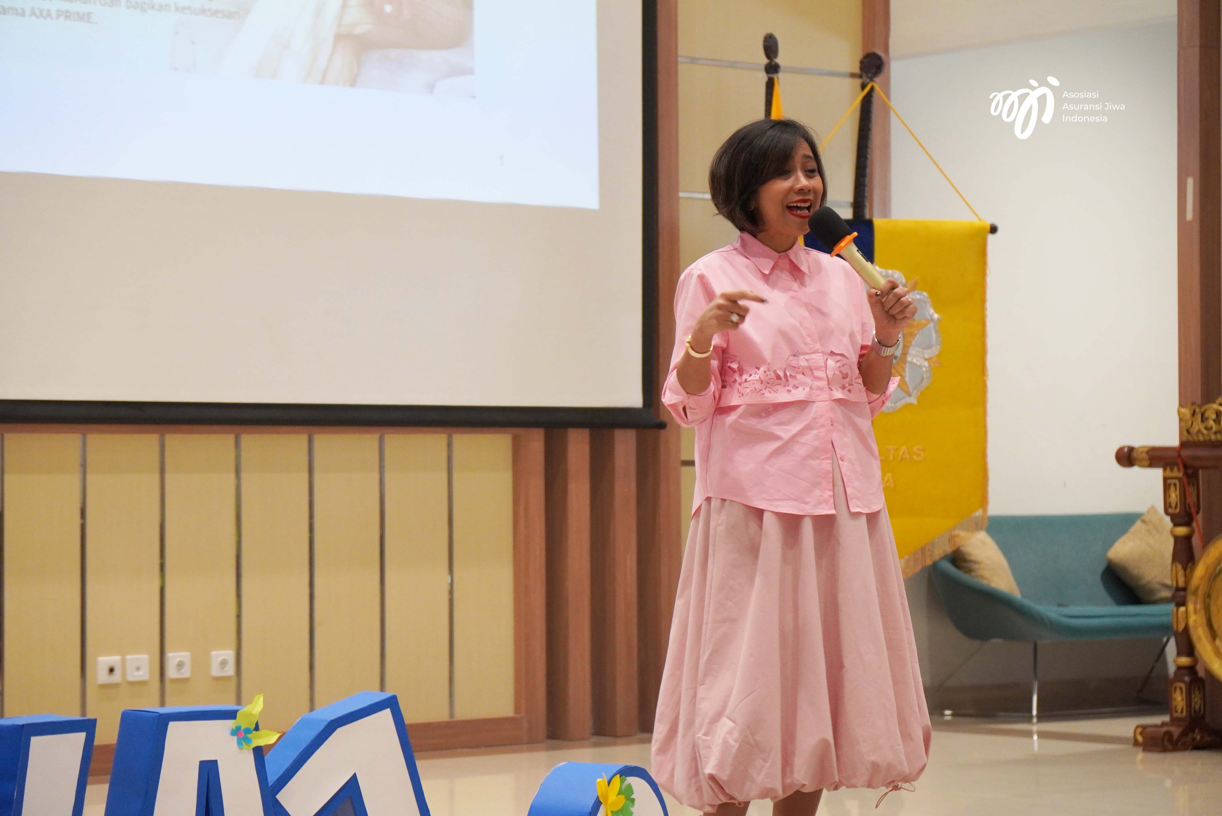 Literasi dan Edukasi di Universitas Gadjah Mada